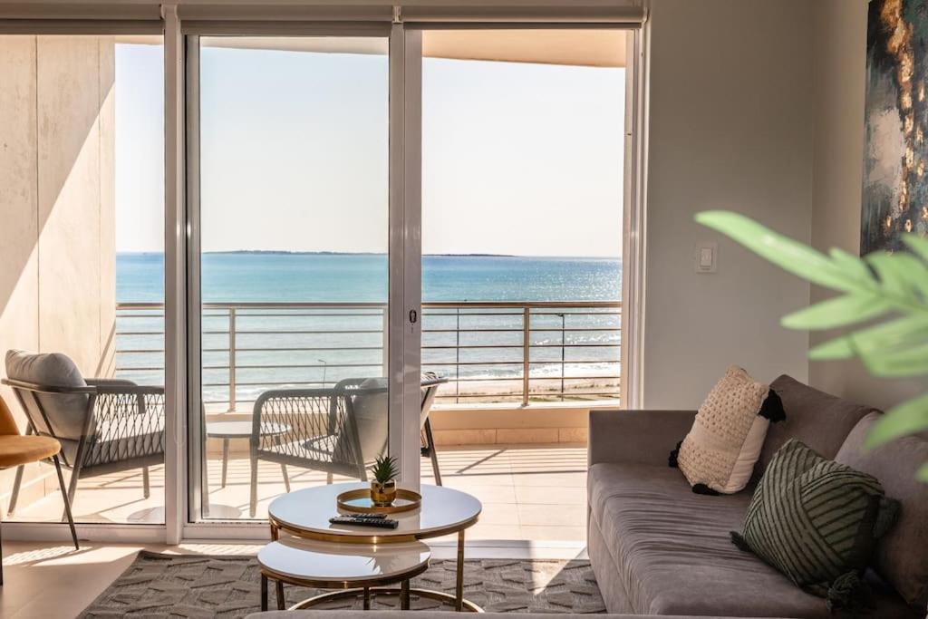 Beachfront Blouberg Oasis Apartment Cape Town