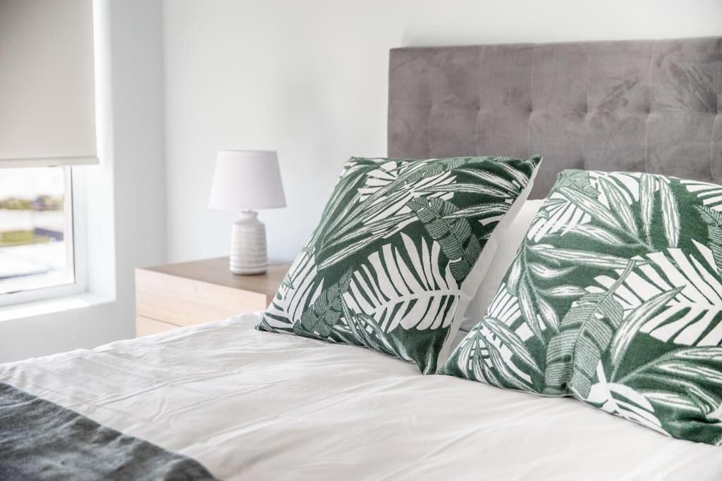 Beachfront Blouberg Oasis Cape Town