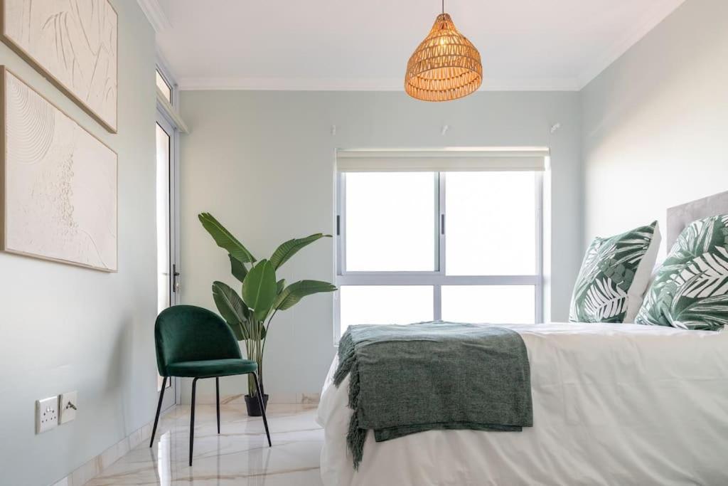 Beachfront Blouberg Oasis Apartment Cape Town