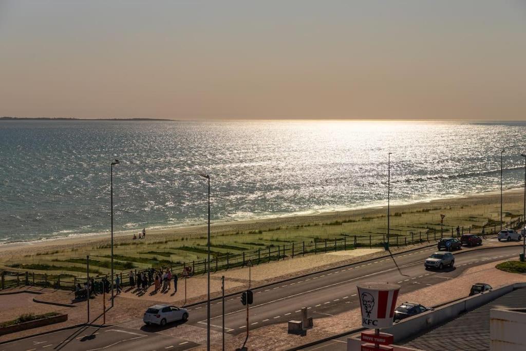 Beachfront Blouberg Oasis * Cape Town