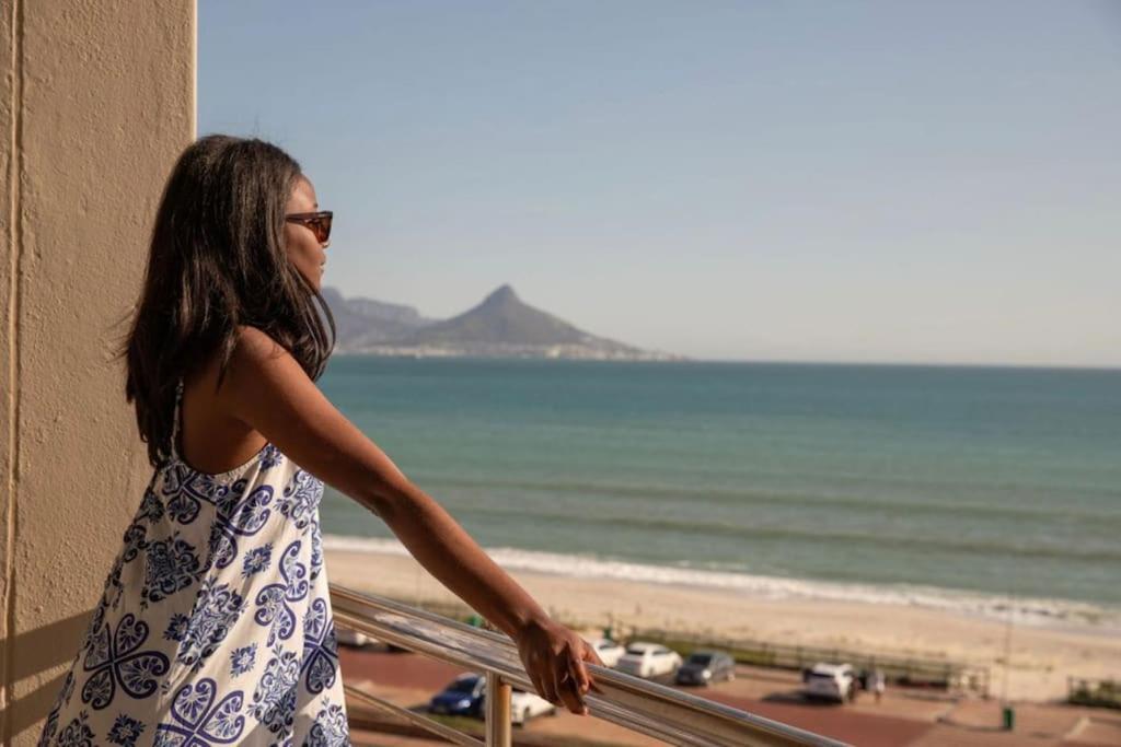 Apartment Beachfront Blouberg Oasis Cape Town